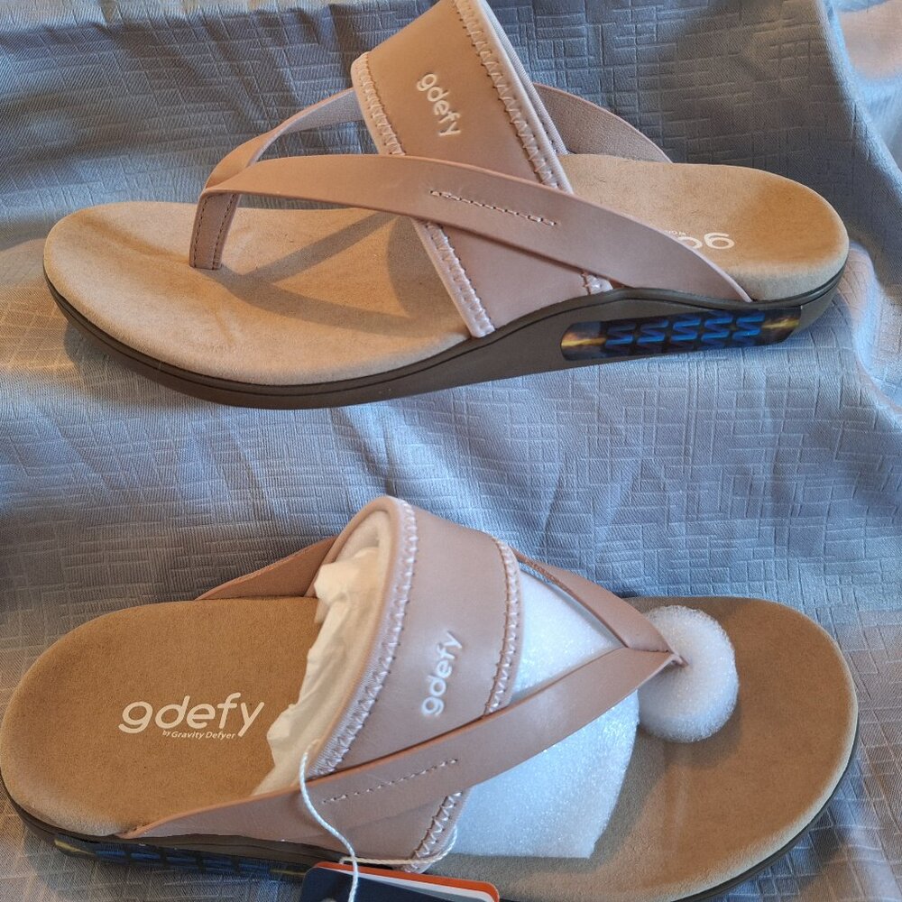 G-Defy Gilmor Leather Thong Sandal size 9 Pink